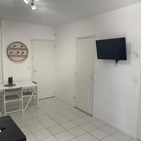 Le Domaine Du Sud Apartment *